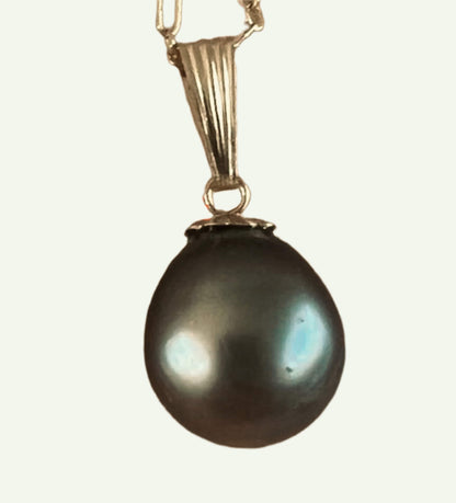 Tahitian Black Pearl Pendant