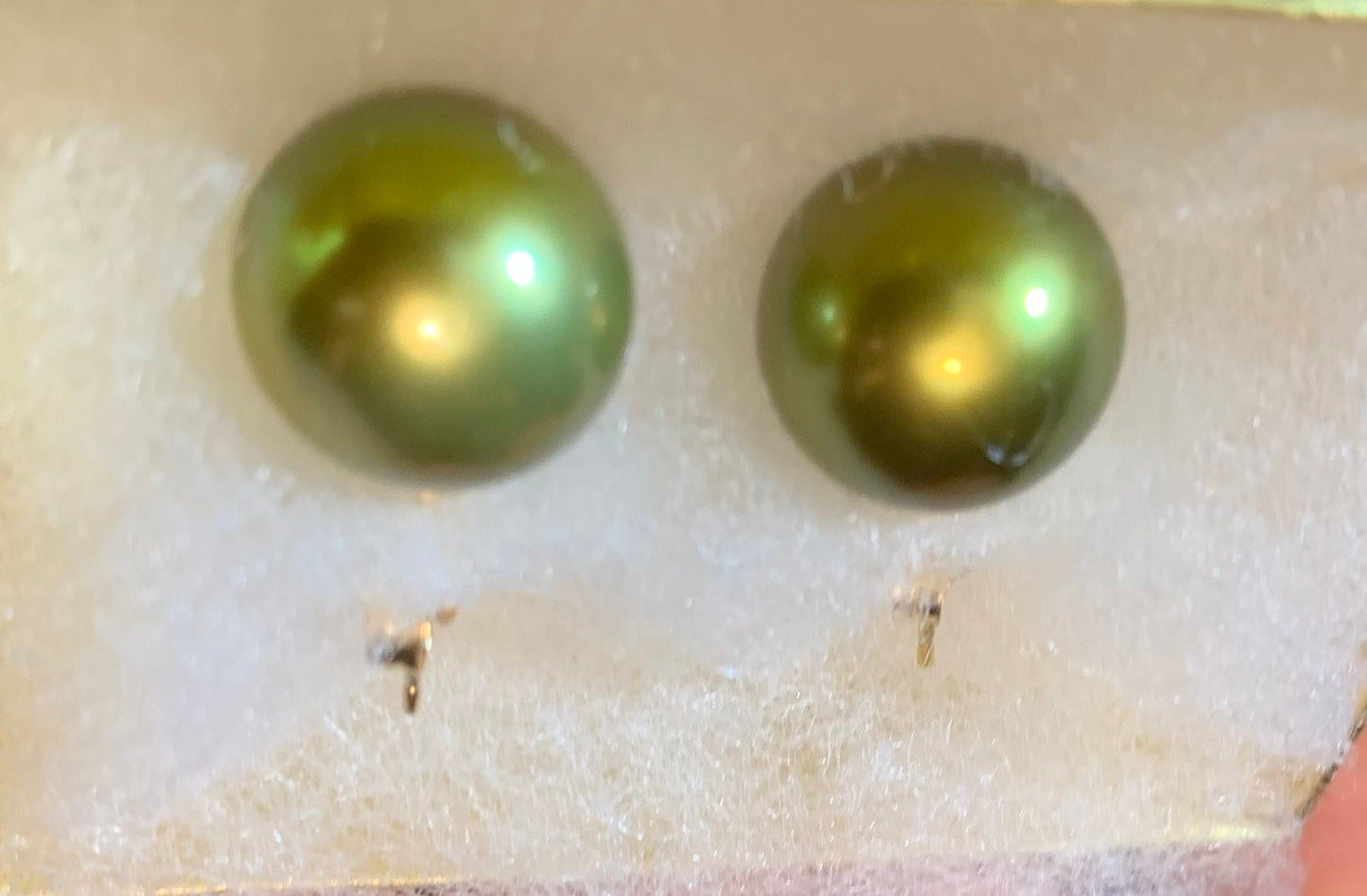 Tahitian pistachio pearl stud earrings