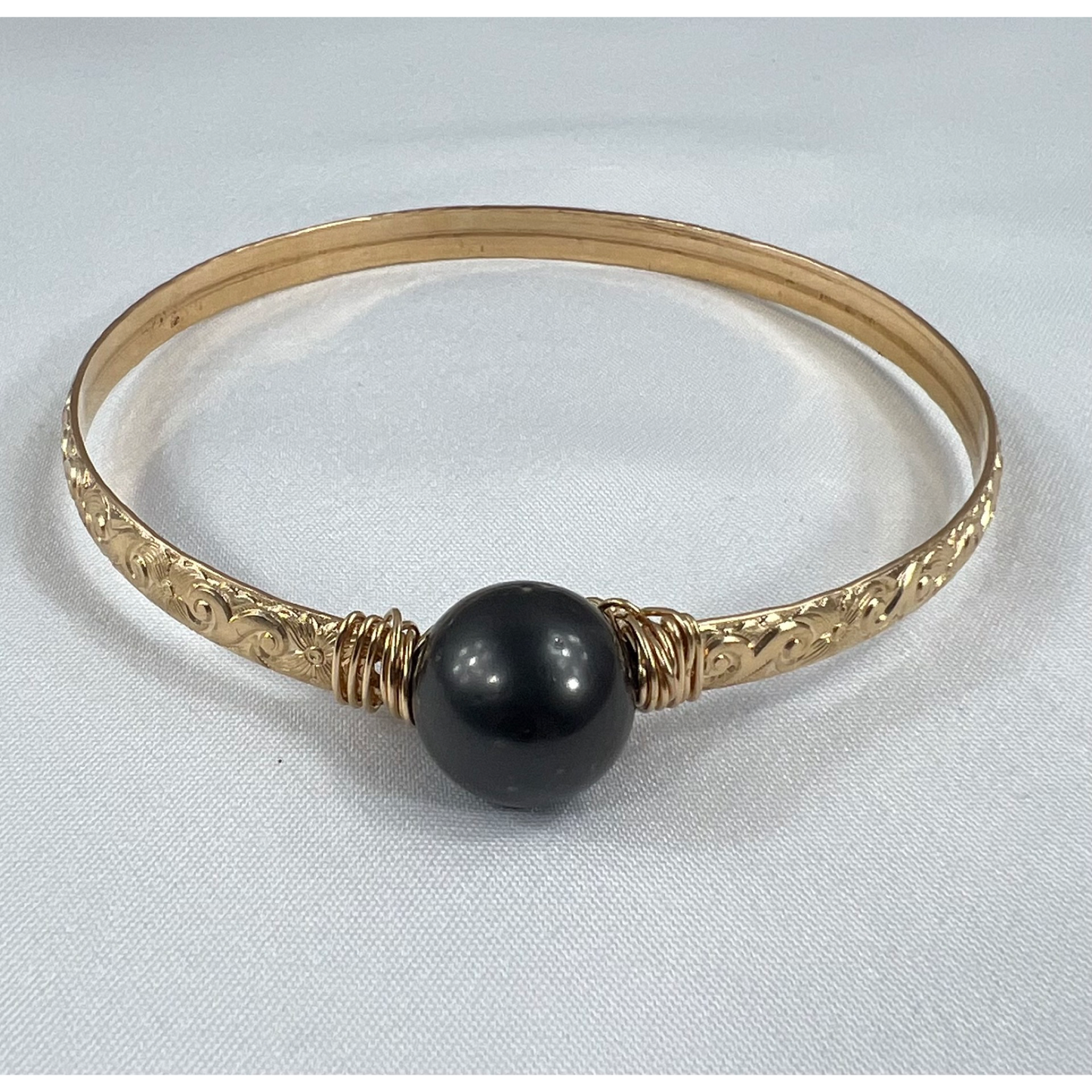 14mm Tahitian pearl bangles